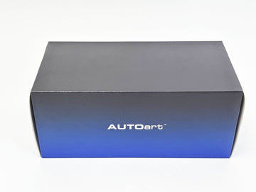 AUTOart 1/18 日産 スカイライン GT-R (R34) Vスペック II ホワイトパール