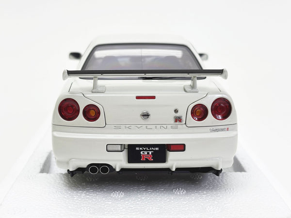AUTOart 1/18 日産 スカイライン GT-R (R34) Vスペック II ホワイトパール