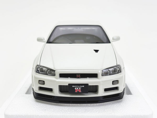 AUTOart 1/18 日産 スカイライン GT-R (R34) Vスペック II ホワイトパール