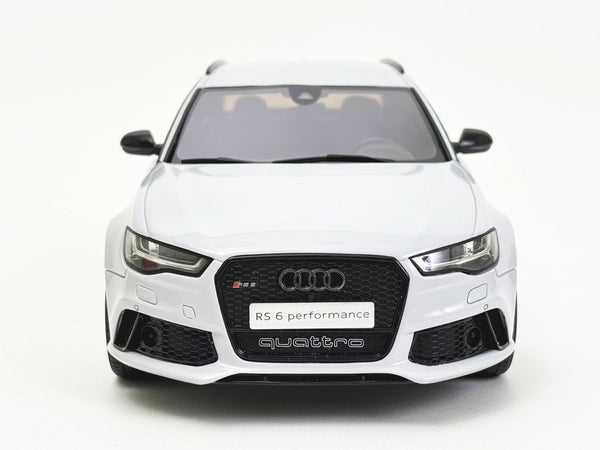 GTスピリット 1/18 アウディ RS6 アヴァント パフォーマンス C7 ホワイト