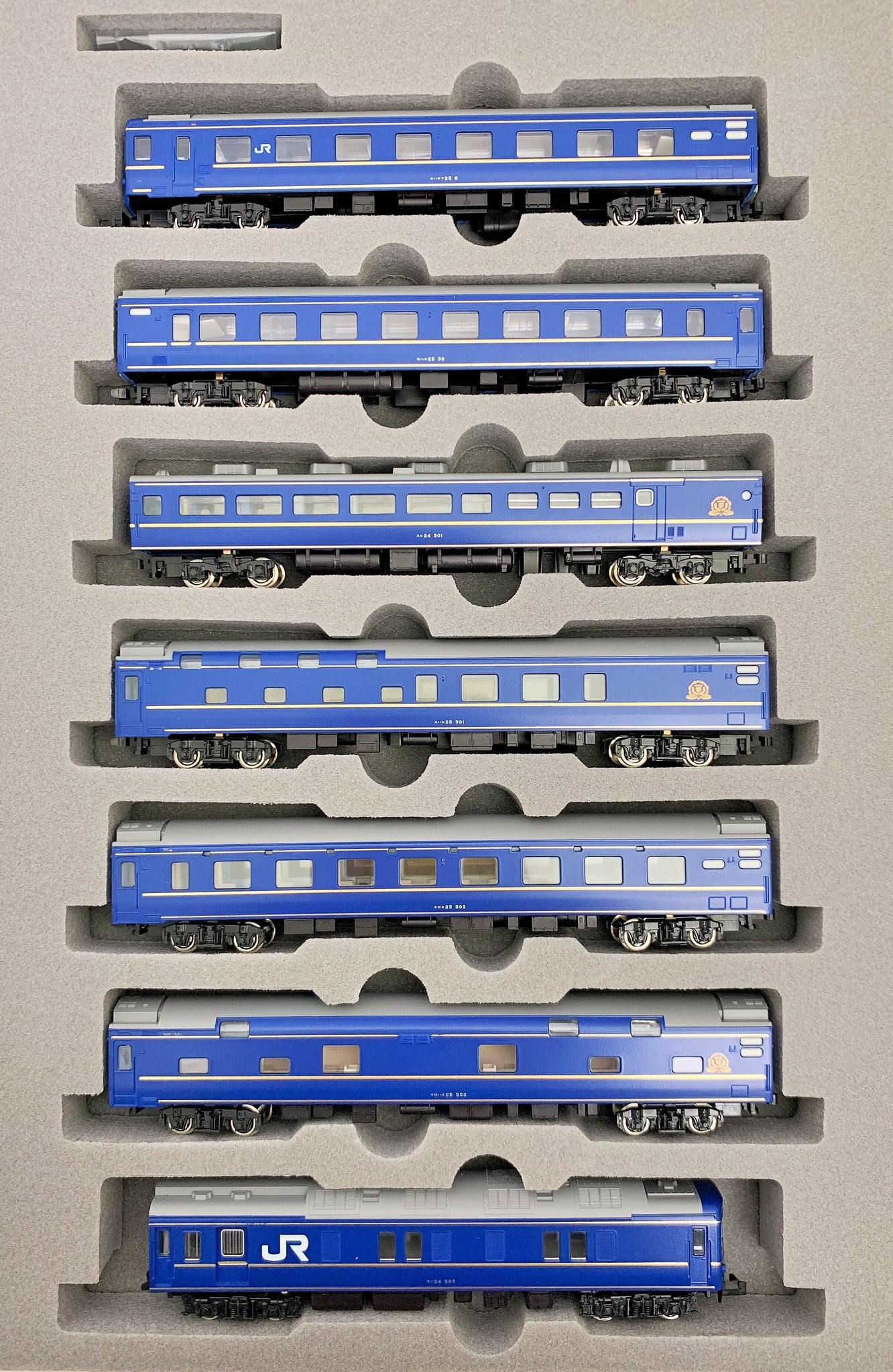 KATO 10-163 24系25形北斗星　特急寝台客車7両セット＋2両